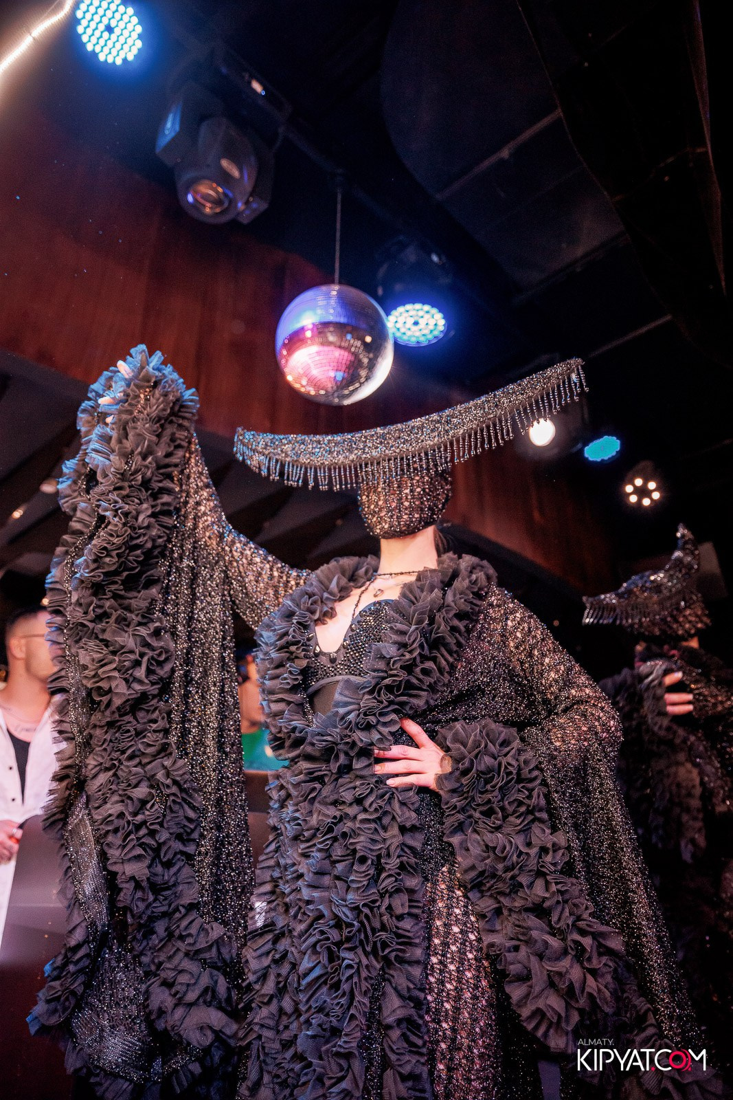 MOOD KARAOKE & TERRACE. КИПЯТКОМ АЛМАТЫ!