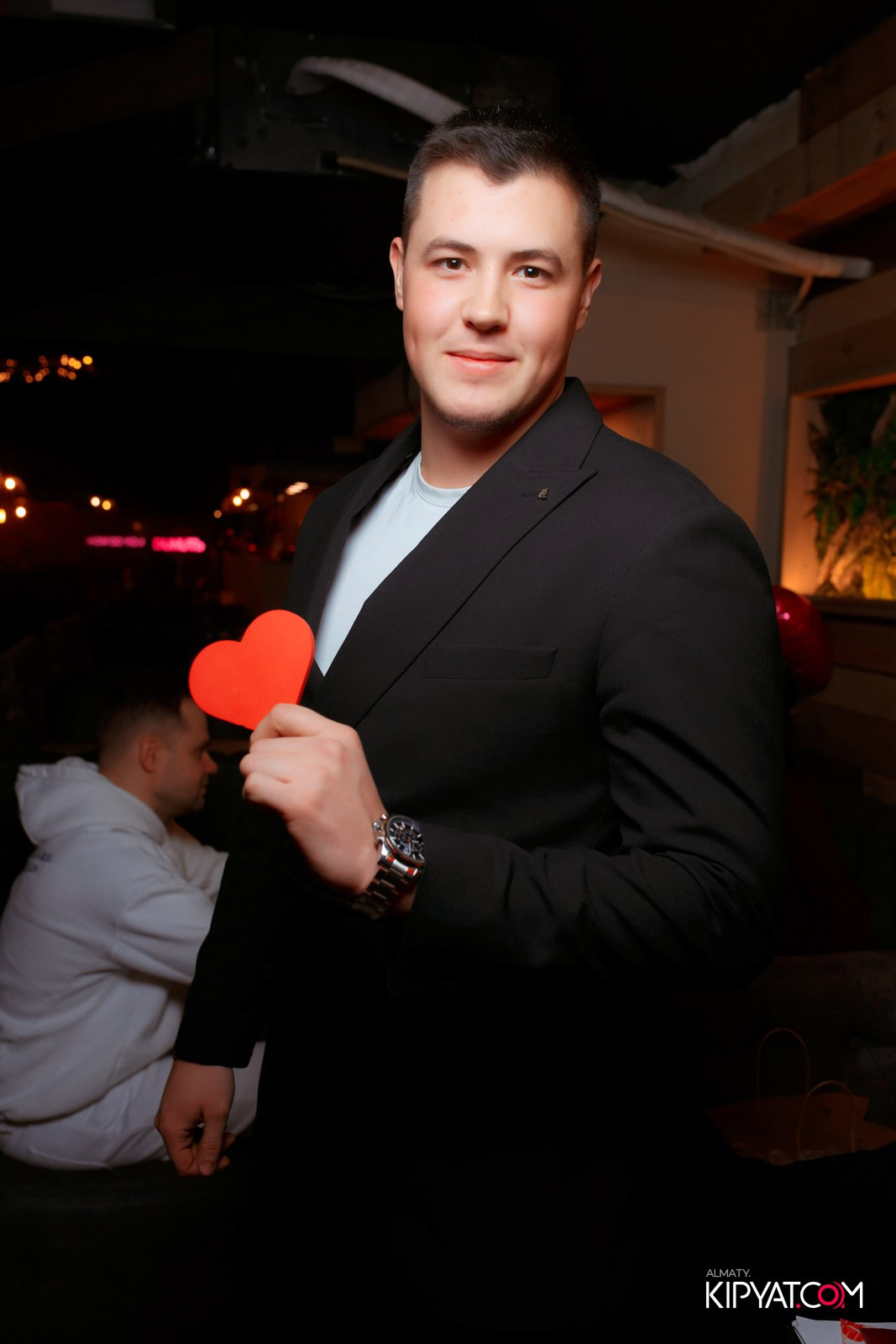 AVENUE. КИПЯТКОМ АЛМАТЫ!