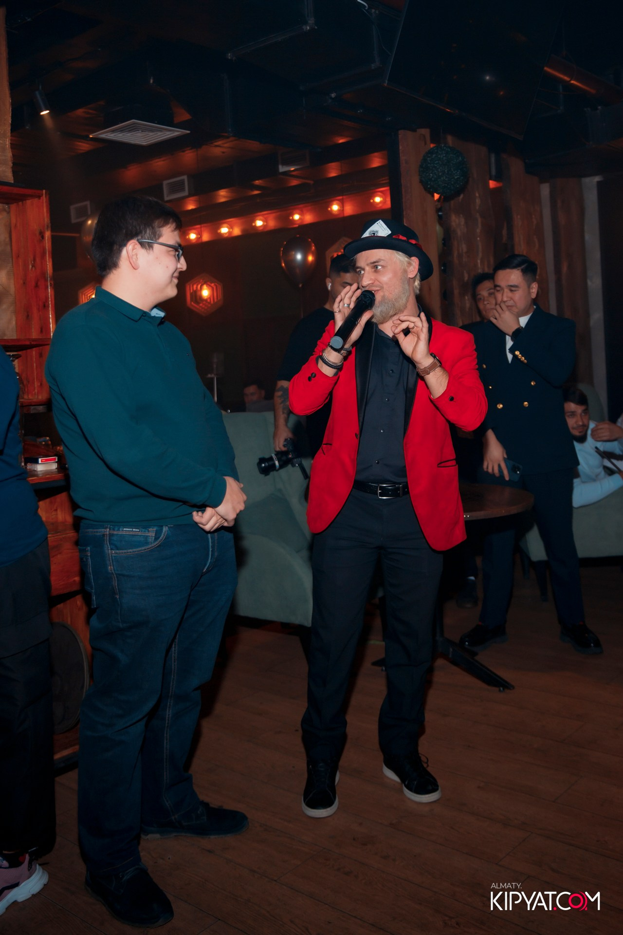 ДЕНЬ РОЖДЕНИЯ MYATA LOUNGE MENDYKULOVA. КИПЯТКОМ АЛМАТЫ! Фотосъемка мероприятий в Алматы