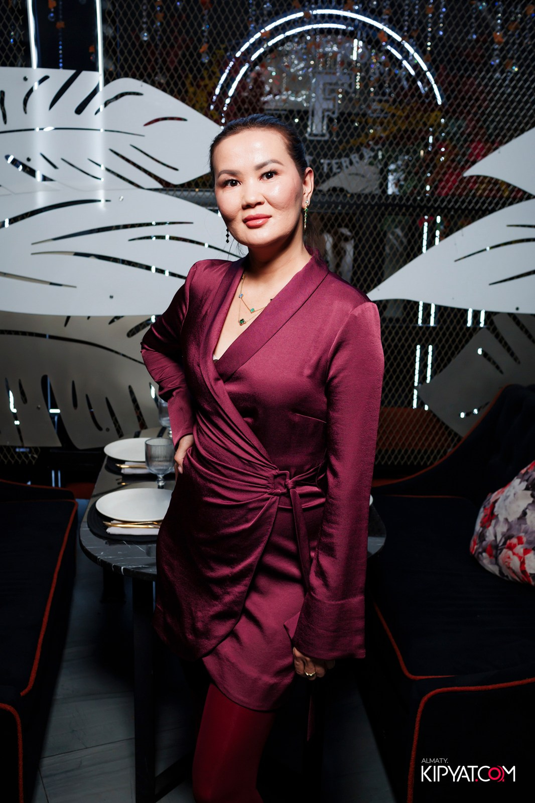 FRIENDS BAR & TERRACE. КИПЯТКОМ АЛМАТЫ!