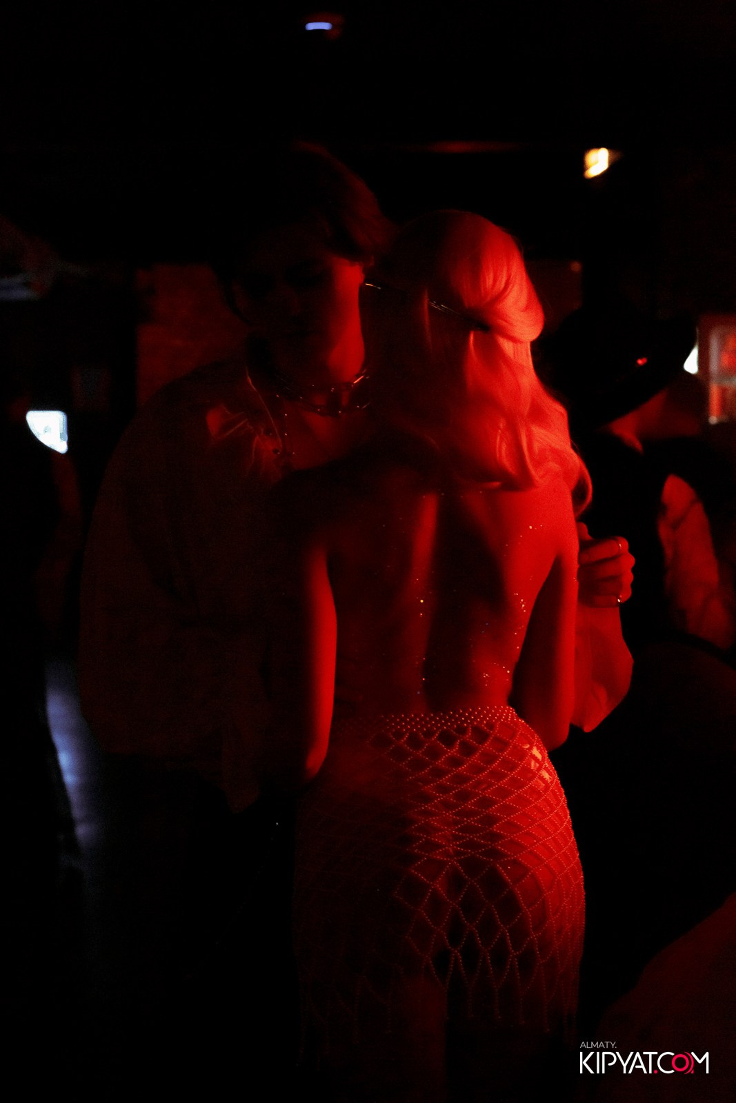 БАЛ НЕЧИСТИ В HIT RETRO. КИПЯТКОМ АЛМАТЫ!