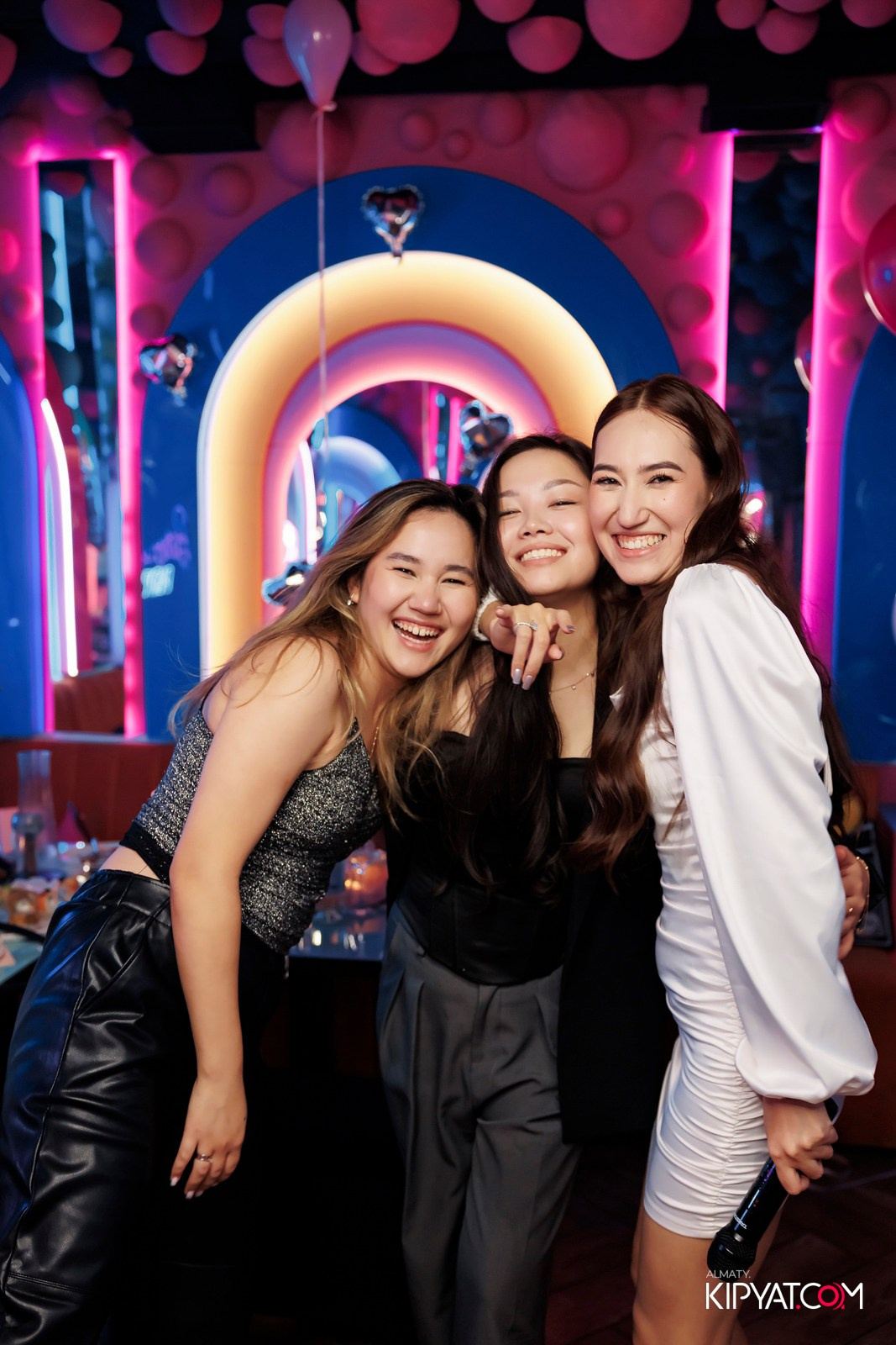 ЗАЯ, НА БИС. КИПЯТКОМ АЛМАТЫ!