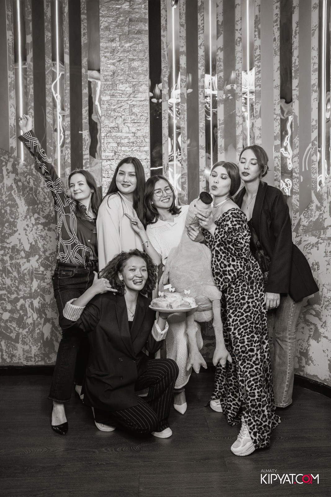 УХО И МЕДВЕДЬ НА ГАГАРИНА. КИПЯТКОМ АЛМАТЫ!