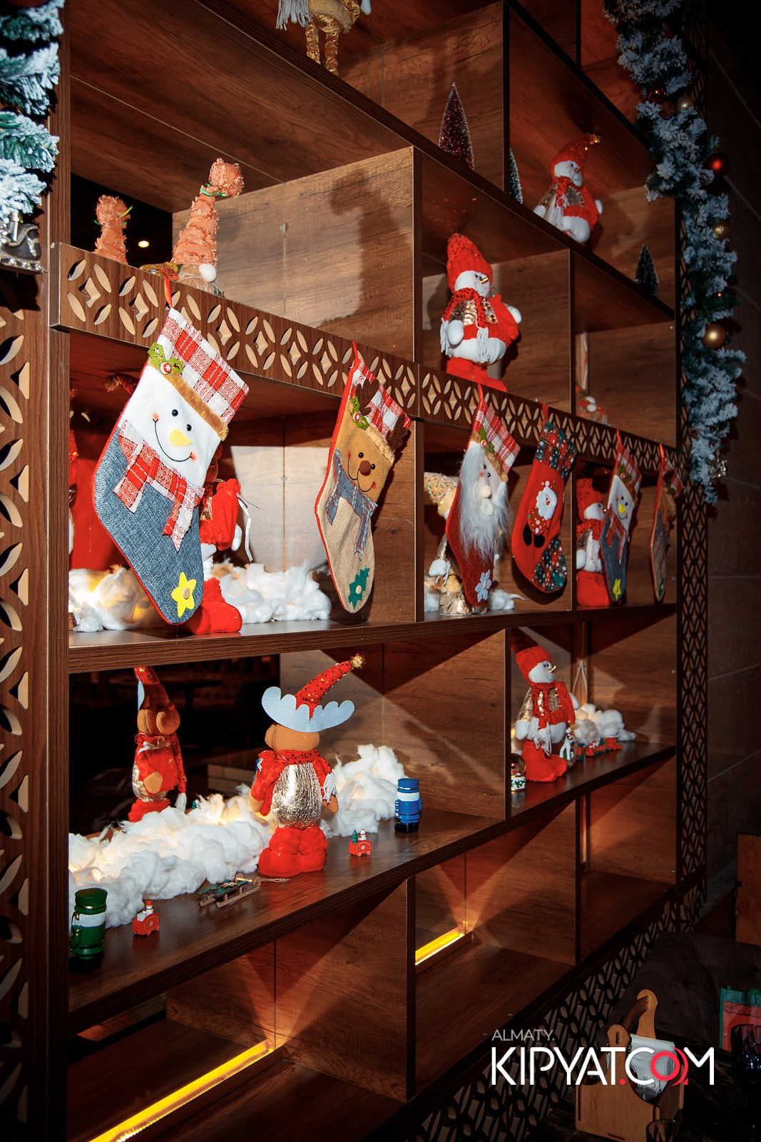 КАФЕ ЖАСМИН НА ЯССАУИ. КИПЯТКОМ АЛМАТЫ!