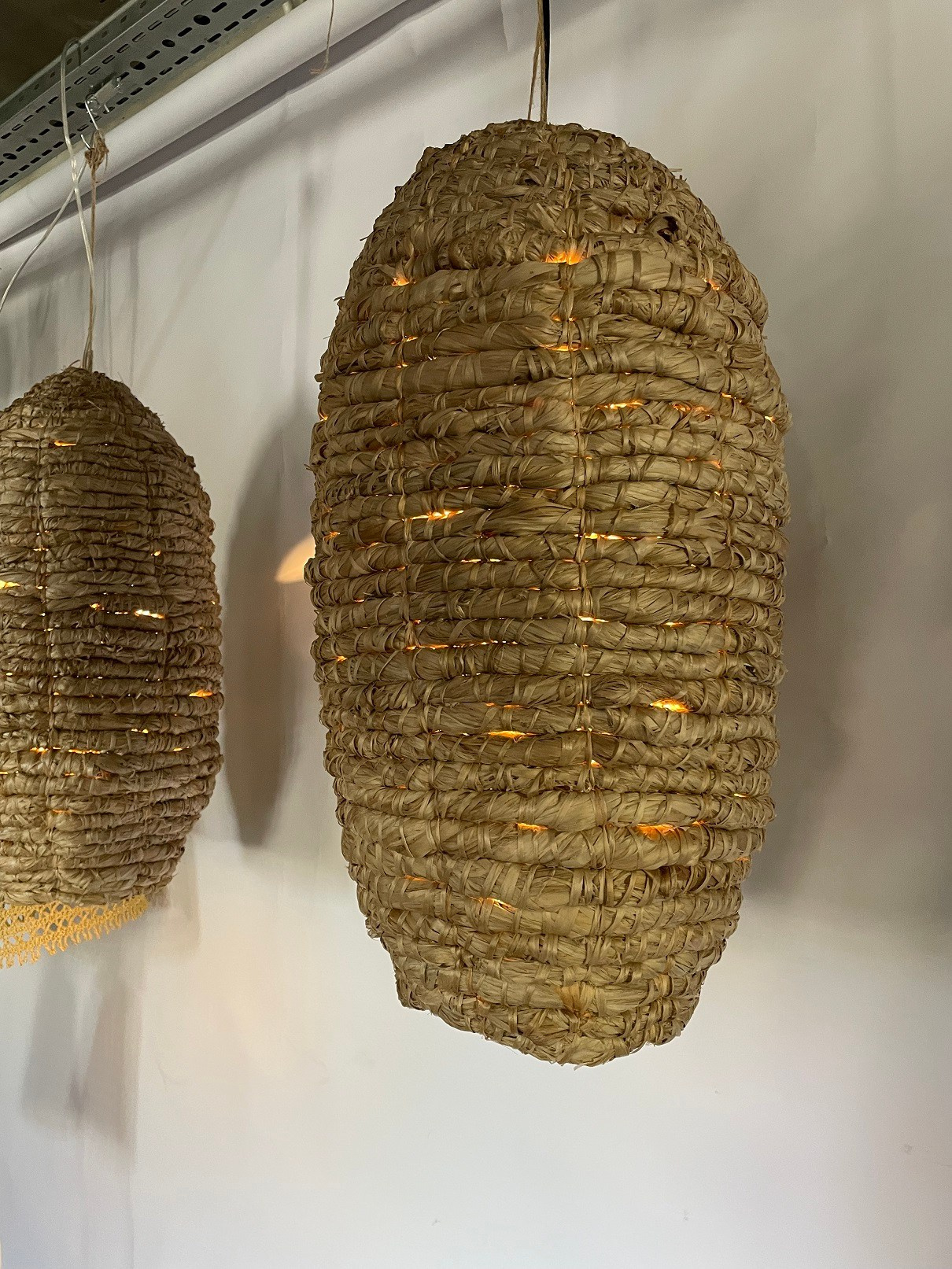 Вытянутый абажур ugly design большого размера 