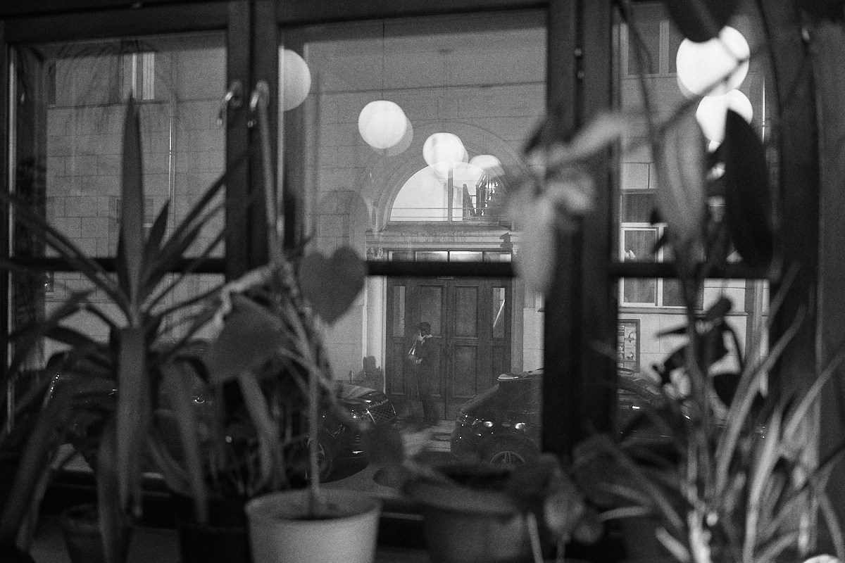 Поющие Камни в MMOMA Cafe. Иван Кобяков