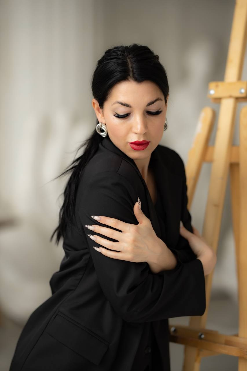 Женский портрет на циклораме и в студии. Фотограф Москва