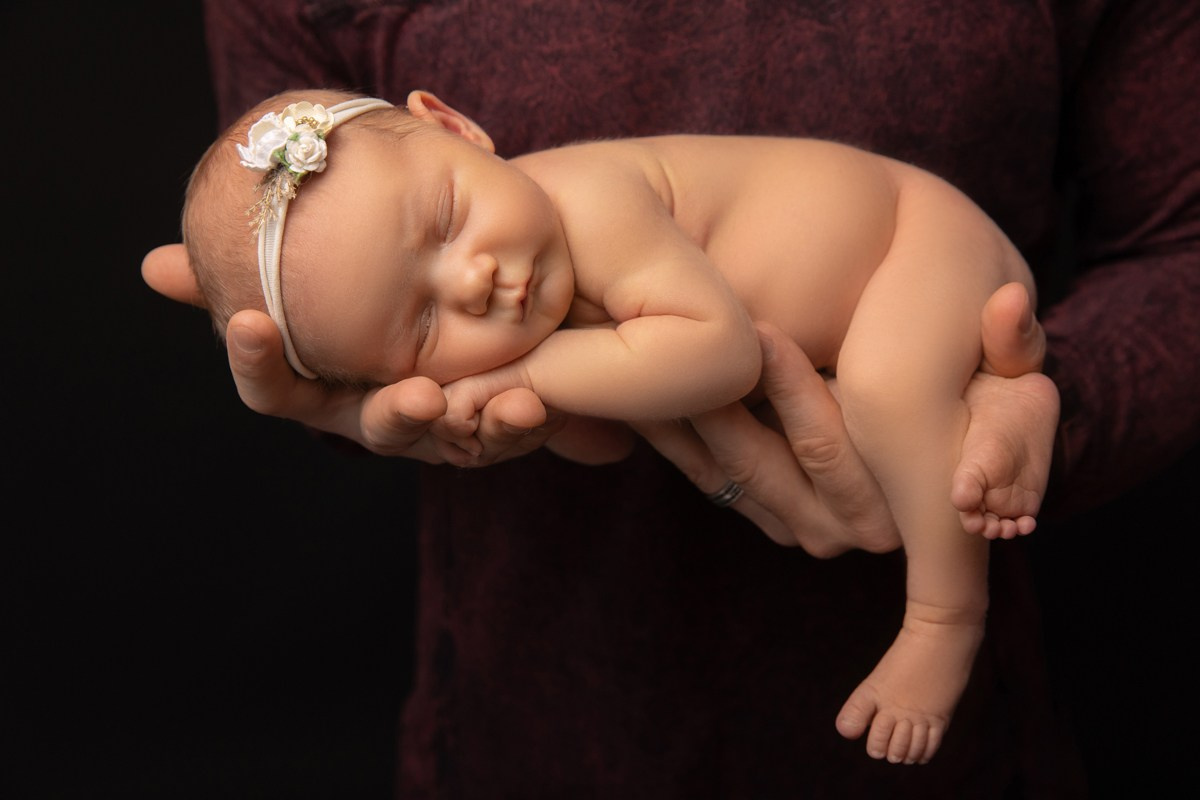 Кадры с родителями. Фотограф новорожденных, семейный фотограф в Санкт-Петербурге