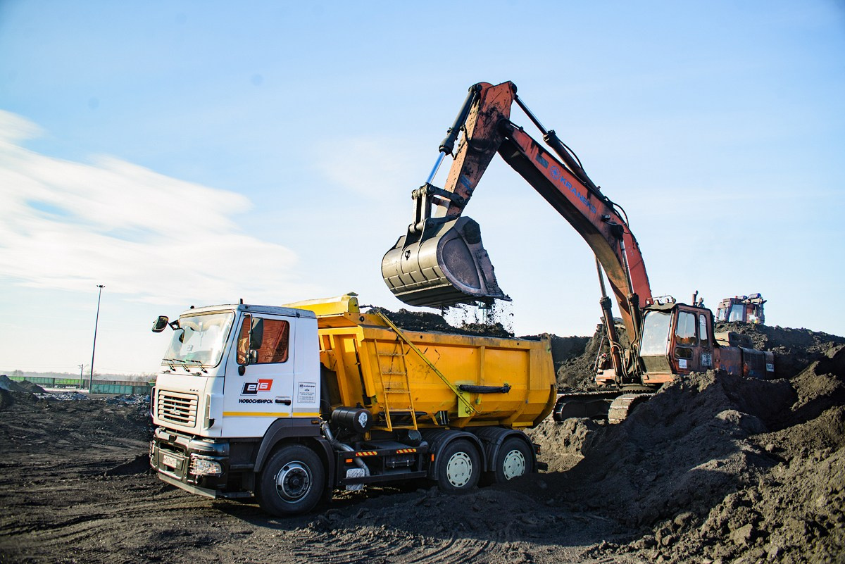 СИБАНТРАЦИТ угольный разрез. Фотограф Сергей Сергеев