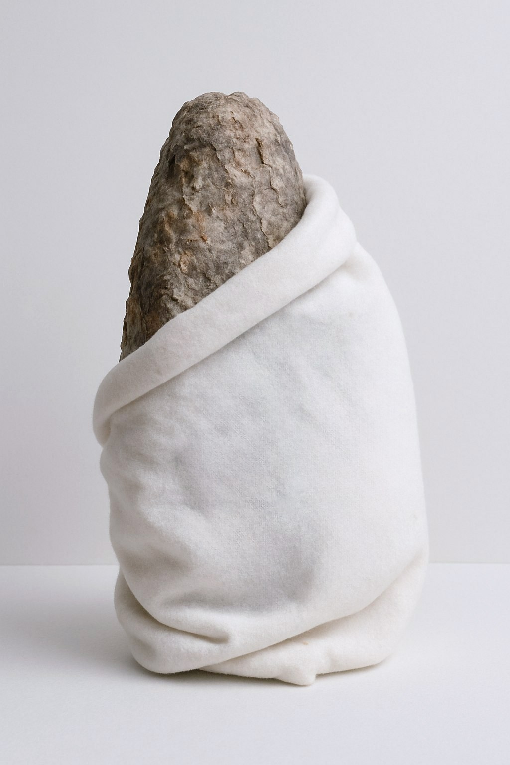 Проект «Тело помнит всё: исследование архетипов телесной памяти». СОВРЕМЕННЫЙ ХУДОЖНИК ОЛЬГА АНДРИЯШ