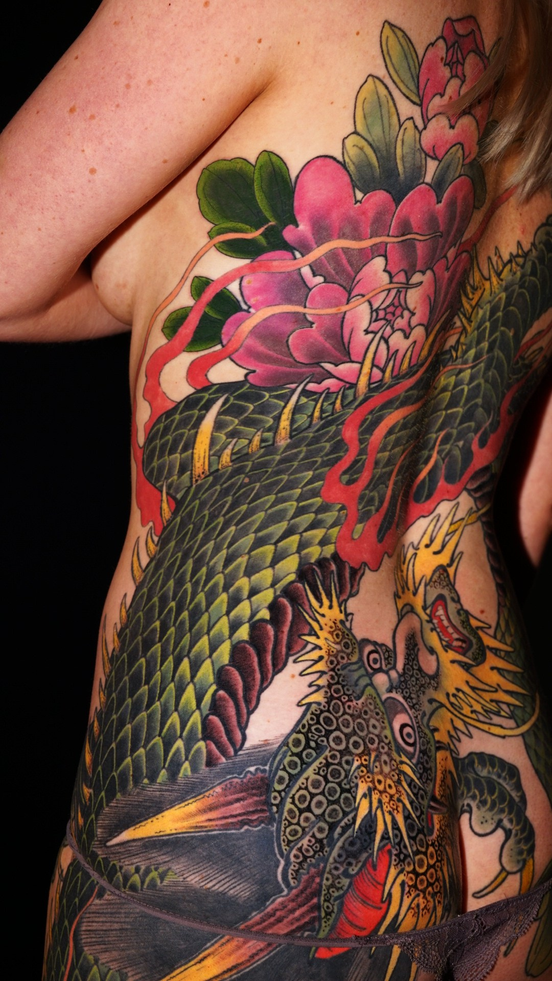 ЖЕНСКИЕ ТАТУИРОВКИ