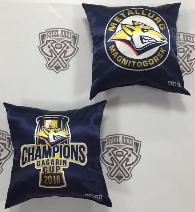 Сувенир, вымпел, вышивка, балаклава, 3D вышивка, маска, фоторамка, медальница, подушка, медаль, брелоке, флаг, шайба