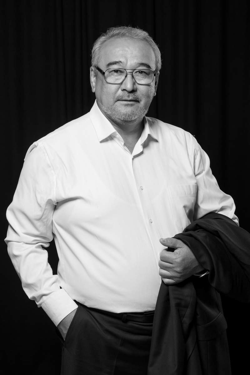 Мужской портрет. BWstudio — фотостудия черно-белой фотографии Алматы. Фотограф Алматы. Фотостудия Алматы