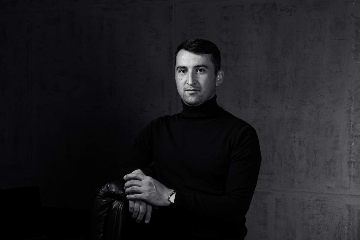 Бизнес портрет. BWstudio — фотостудия черно-белой фотографии Алматы. Фотограф Алматы. Фотостудия Алматы