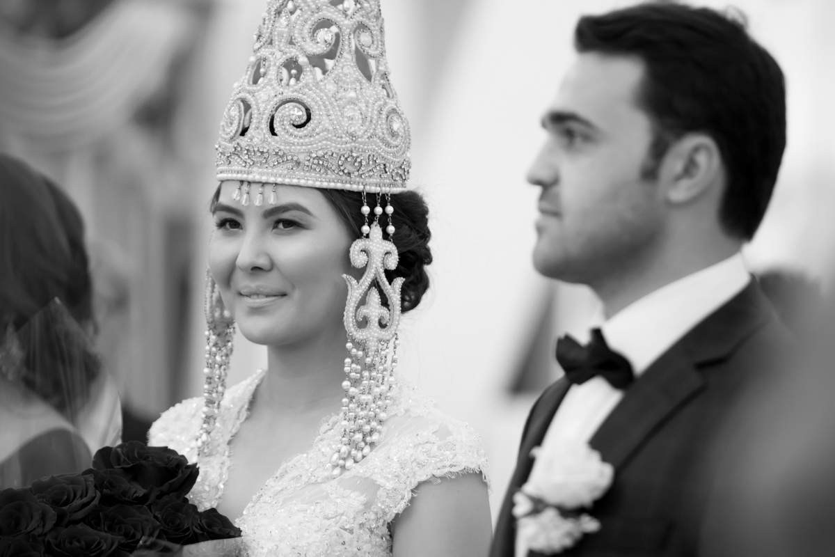 Парная, Love story, Свадебная. BWstudio — фотостудия черно-белой фотографии Алматы. Фотограф Алматы. Фотостудия Алматы