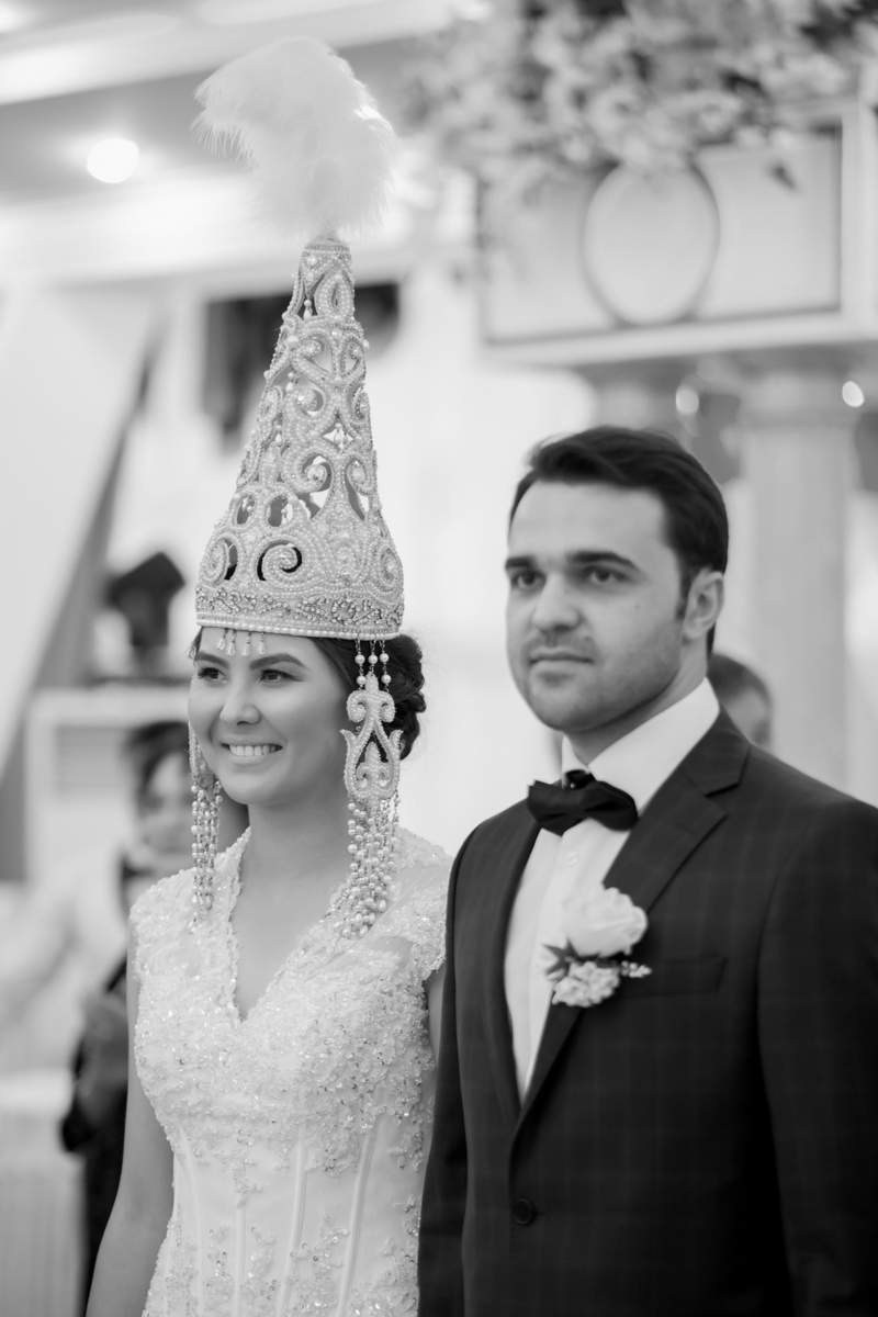 Парная, Love story, Свадебная. BWstudio — фотостудия черно-белой фотографии Алматы. Фотограф Алматы. Фотостудия Алматы