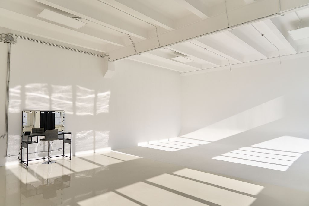 Лучшие фотостудии Москвы для съемки одежды и других товаров