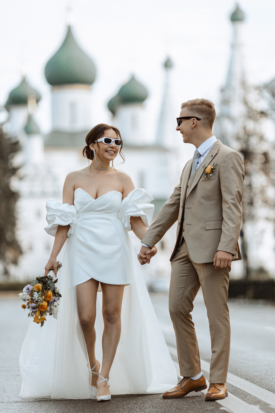  Молодёжь на улочках Детинца