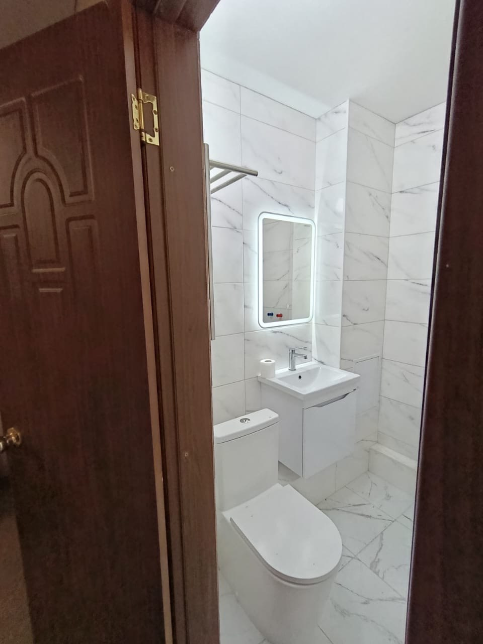 Ванная комната (ул. Андрея Адо д. 16). Ремонт санузла, туалета, ванной под ключ в Казани. Укладка плитки