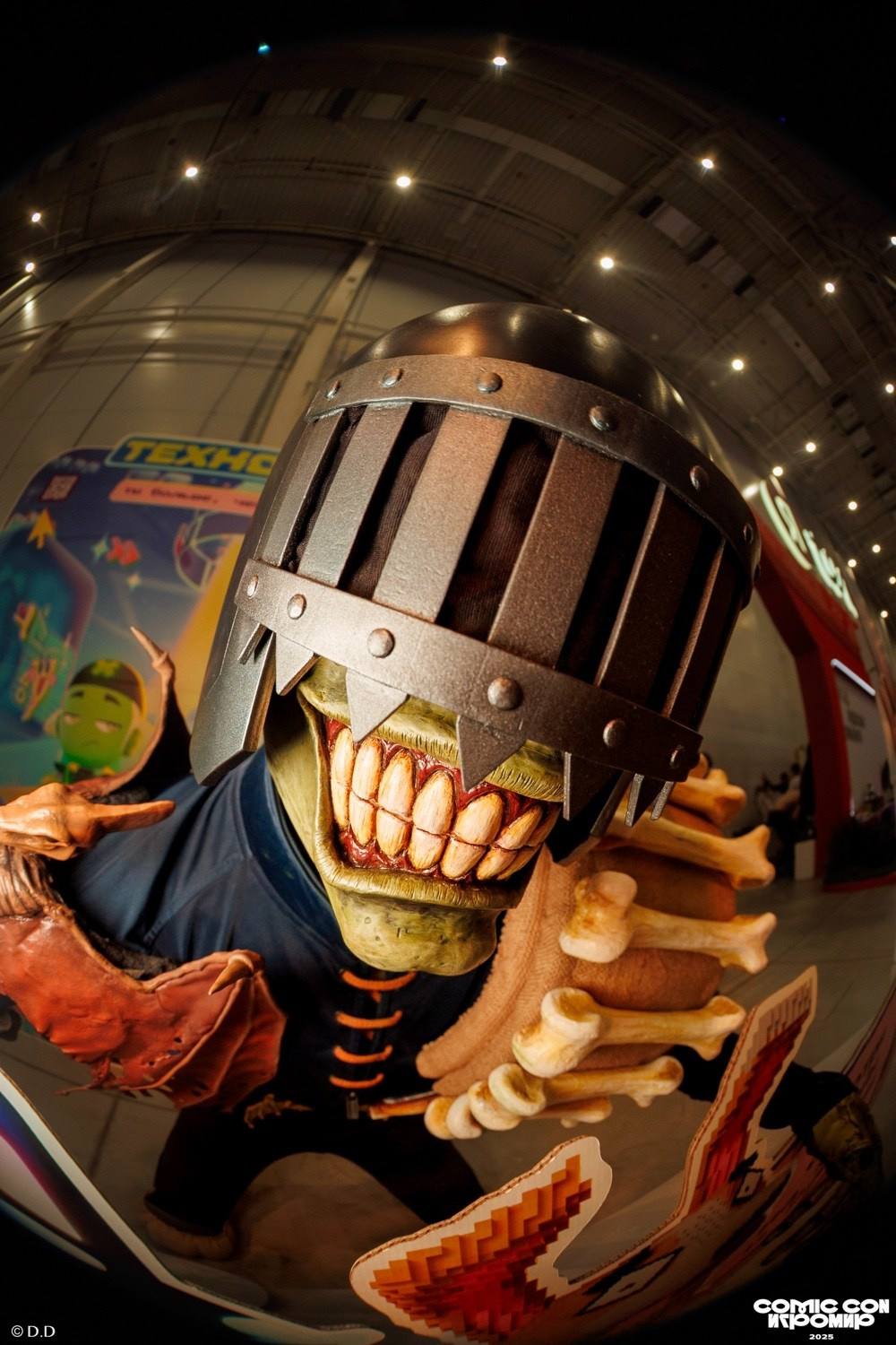 Comic Con Игромир 2025. Различные мероприятия и просто фотографии людей