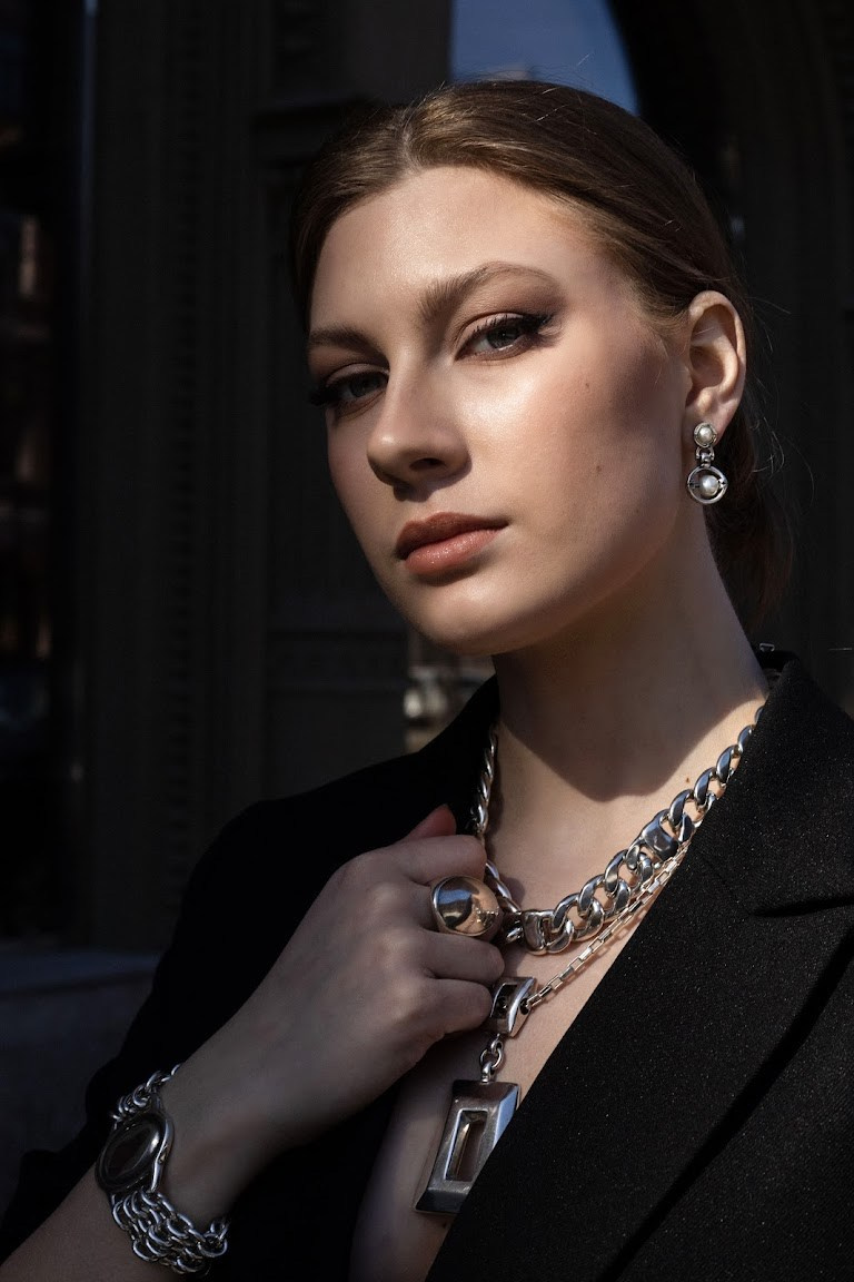 Стася, 42-44 р-р, 175 рост. KED Production — продакшн из СПб. Создаём фото, видео и контент, который помогает брендам и селлерам продавать больше