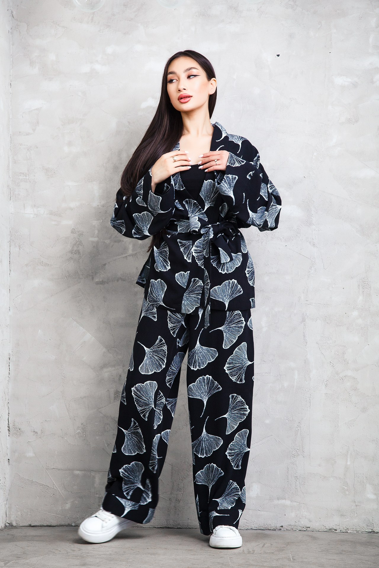 Реклама женской одежды. Натан Супервайзер по Продакшену