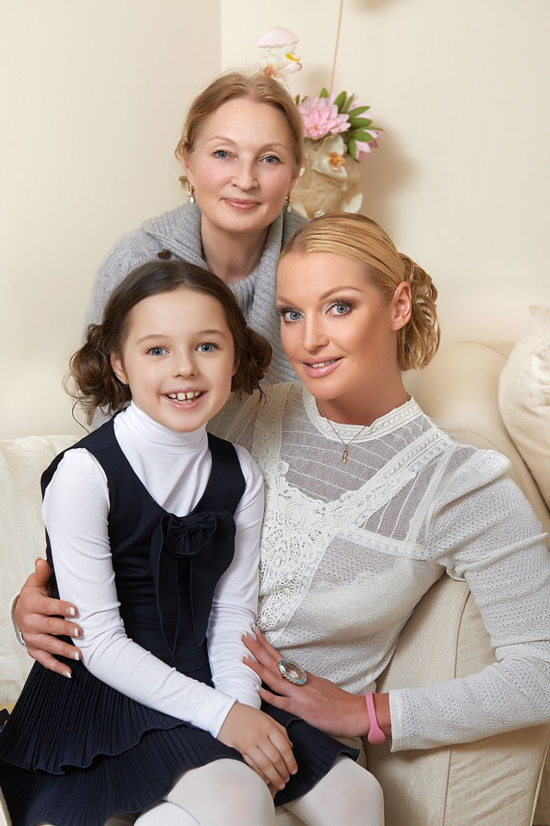 СЕМЕЙНАЯ ИСТОРИЯ. Www.apowerstudio.com