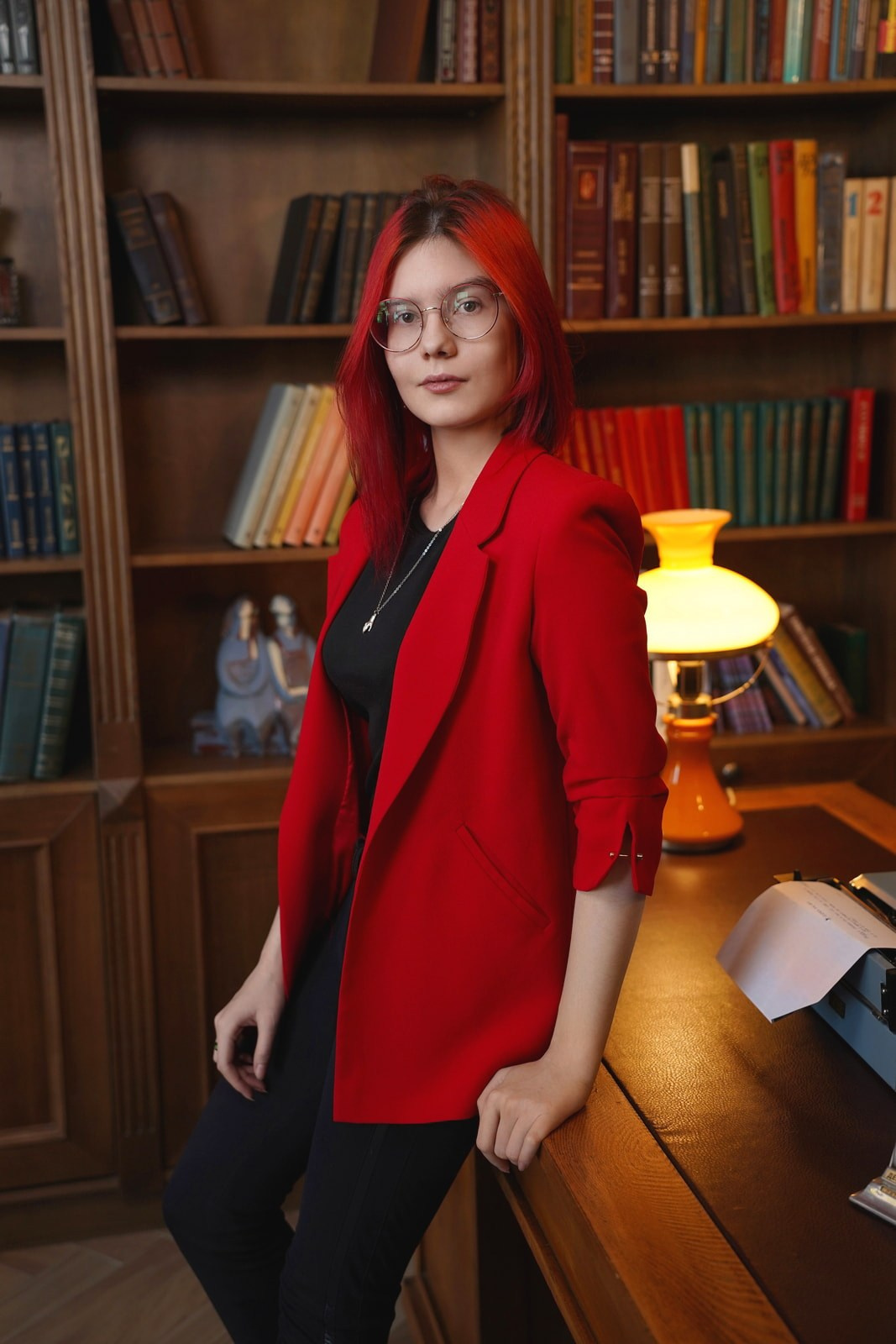 Выпускные альбомы Красноярск: фотосессия в Квартире Академика. СИГМА | Студия выпускных альбомов Красноярск