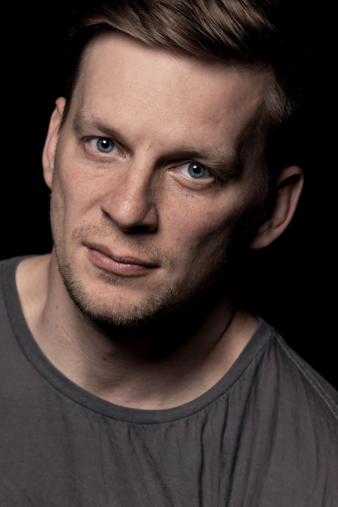 Мужской портрет_ЦВЕТ. Портретный фотограф Ярославль I Натали Чуб