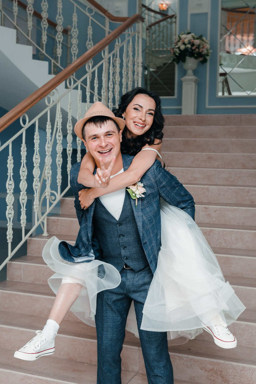 Свадебный фотограф в Санкт Петербурге, Москве. Фотограф крещение венчание в Петербурге! Помогает подобрать храм и посоветовал душевного батюшку в СПб