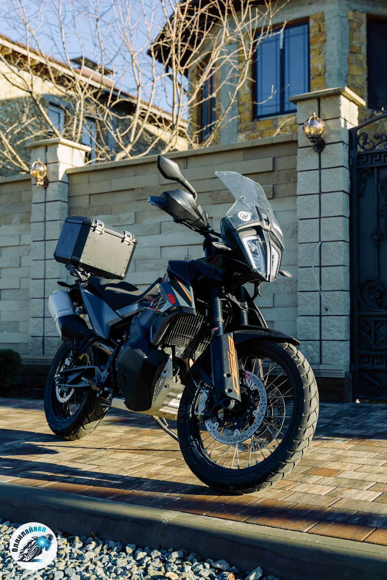 Аренда мотоцикла. Занятия по безопасному управлению мотоциклом Владимир Оллилайнен