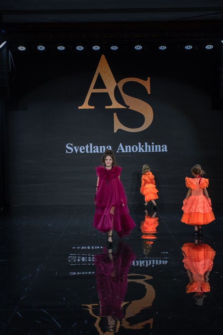 SochiFashionWeek2024 дизайнер Анохина Светлана. Семейный и коммерческий фотограф в Сочи Александр Бодунов