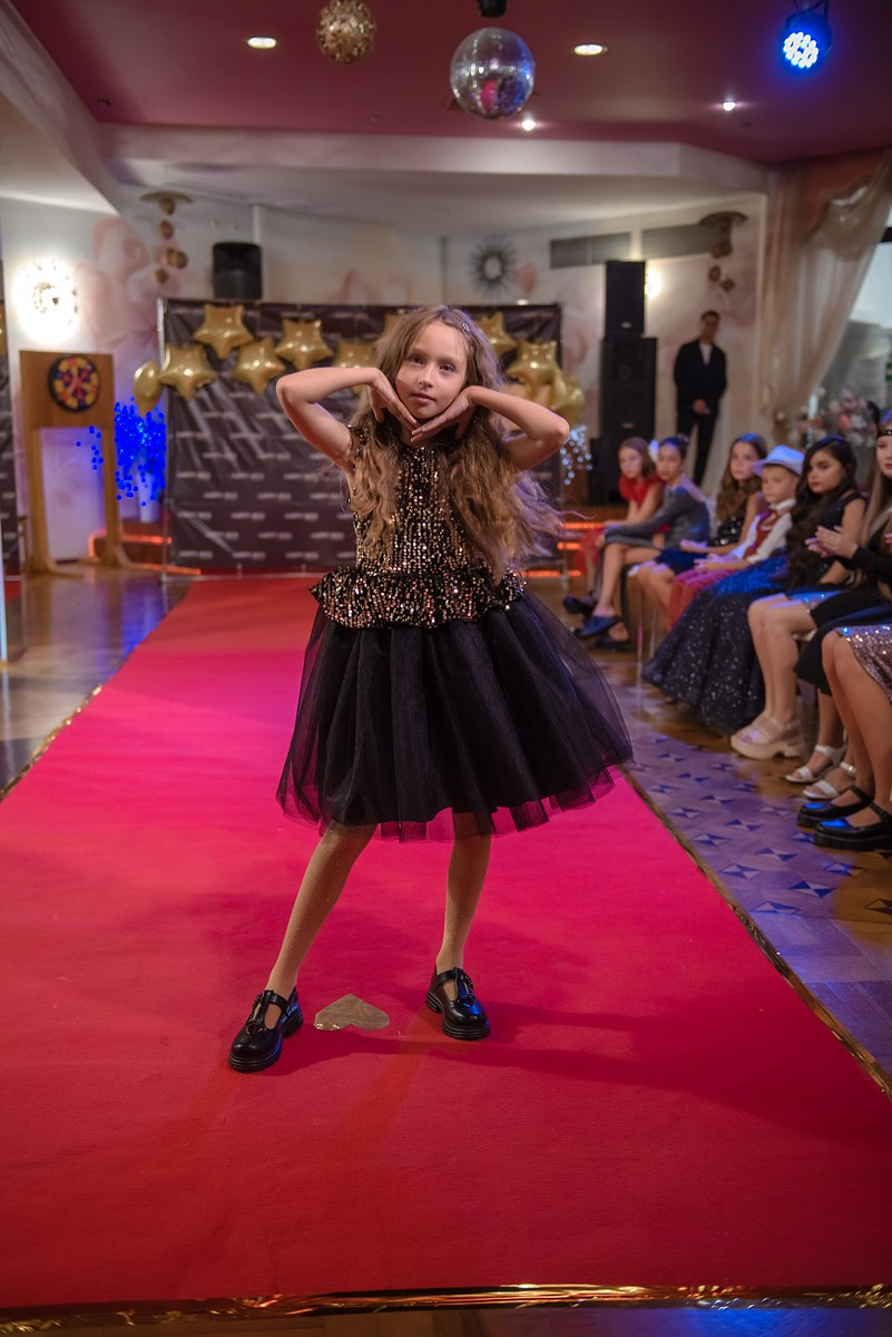 HAPPYkids дефиле санаторий Октябрьский. Семейный и коммерческий фотограф в Сочи Александр Бодунов
