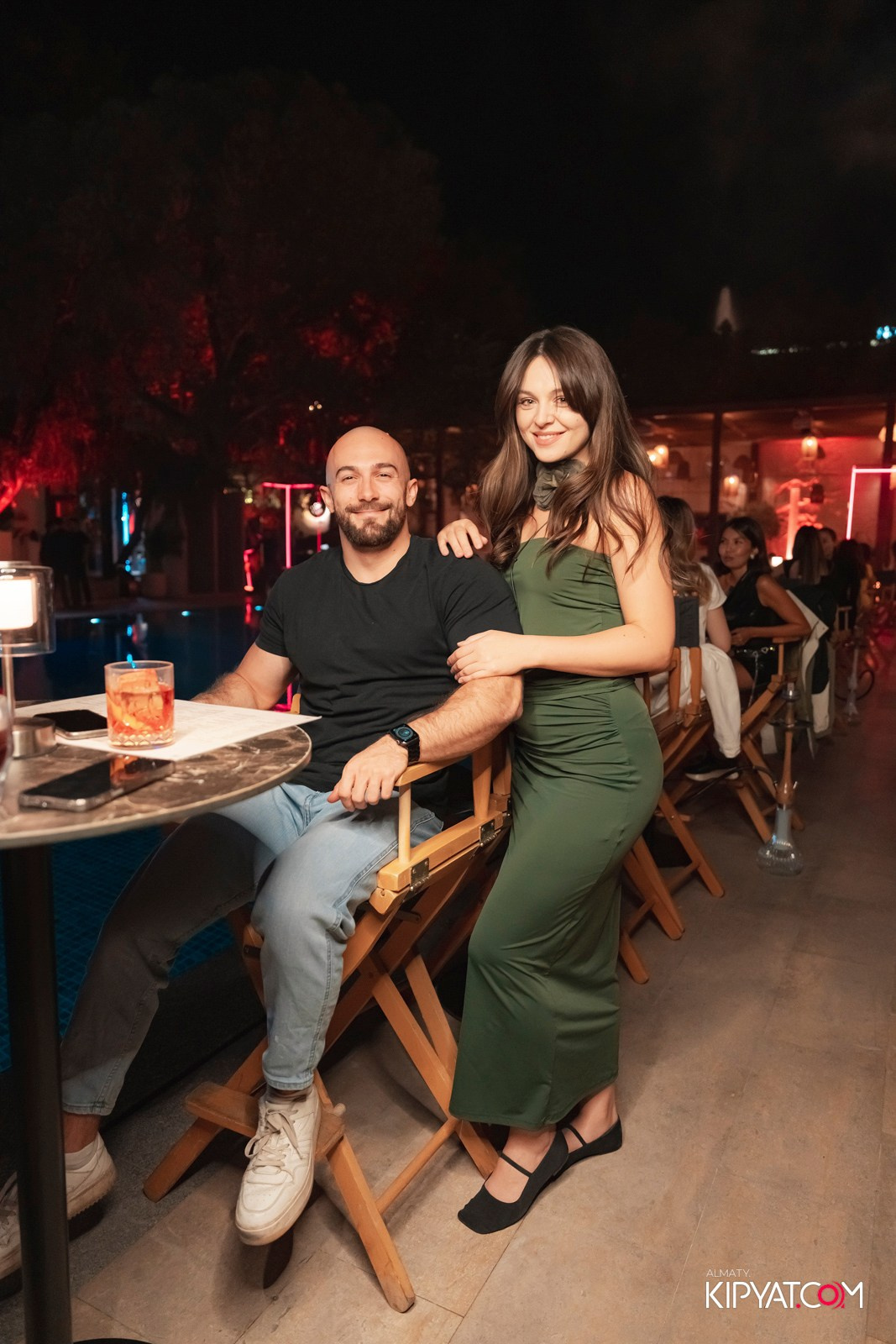 EDEN POOL & BAR. КИПЯТКОМ АЛМАТЫ!