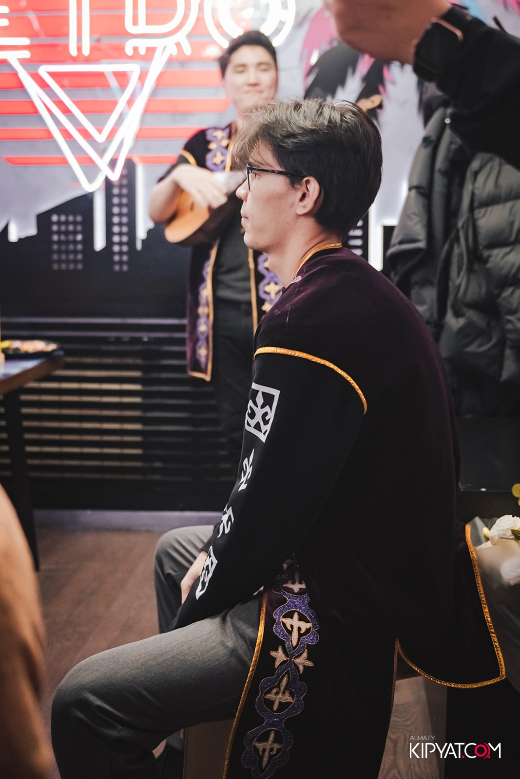 УХО И МЕДВЕДЬ НА ГАГАРИНА. КИПЯТКОМ АЛМАТЫ!