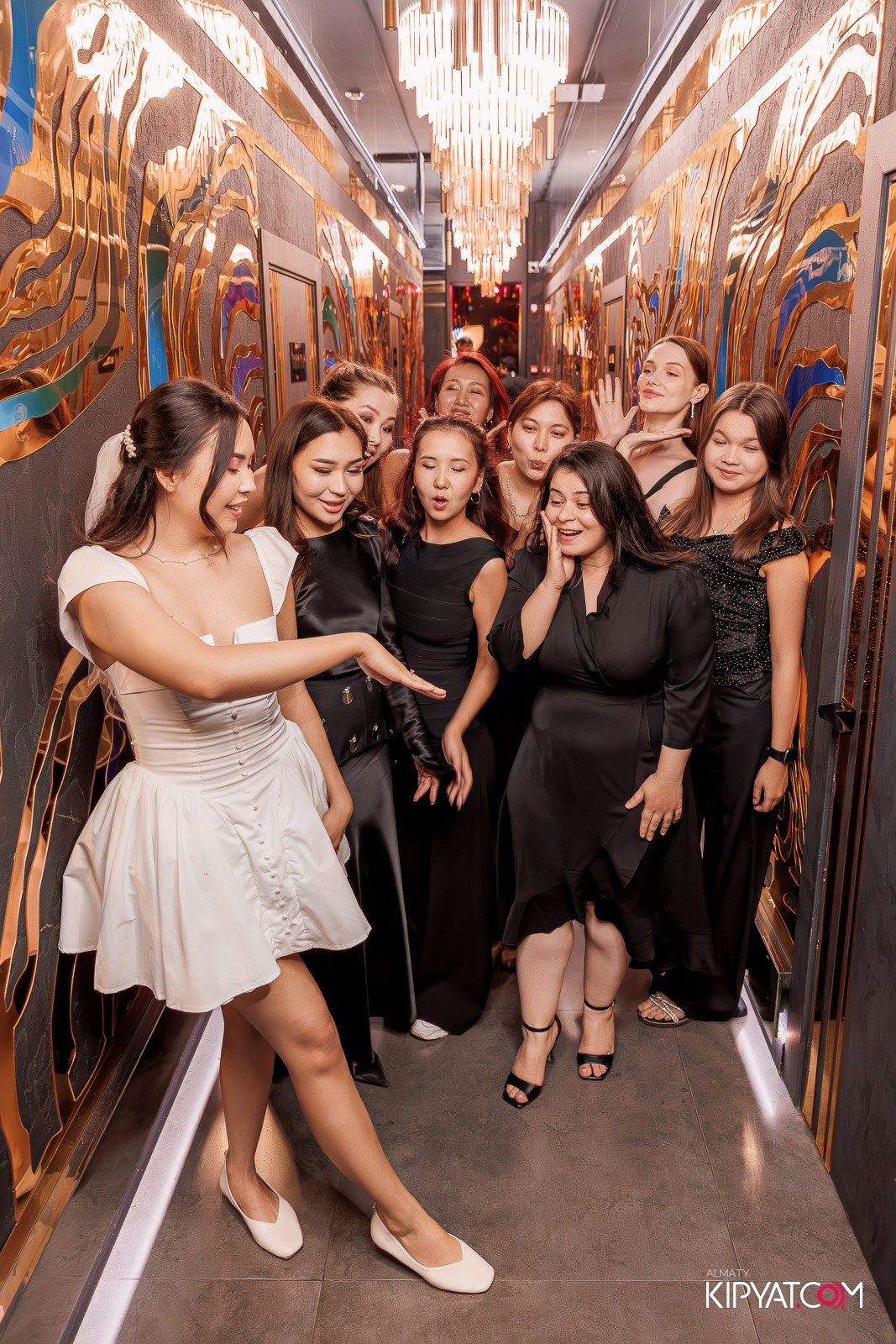 MOOD KARAOKE & TERRACE. КИПЯТКОМ АЛМАТЫ!