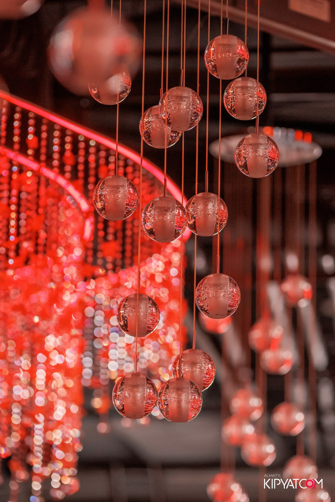 FRIENDS BAR & TERRACE. КИПЯТКОМ АЛМАТЫ!