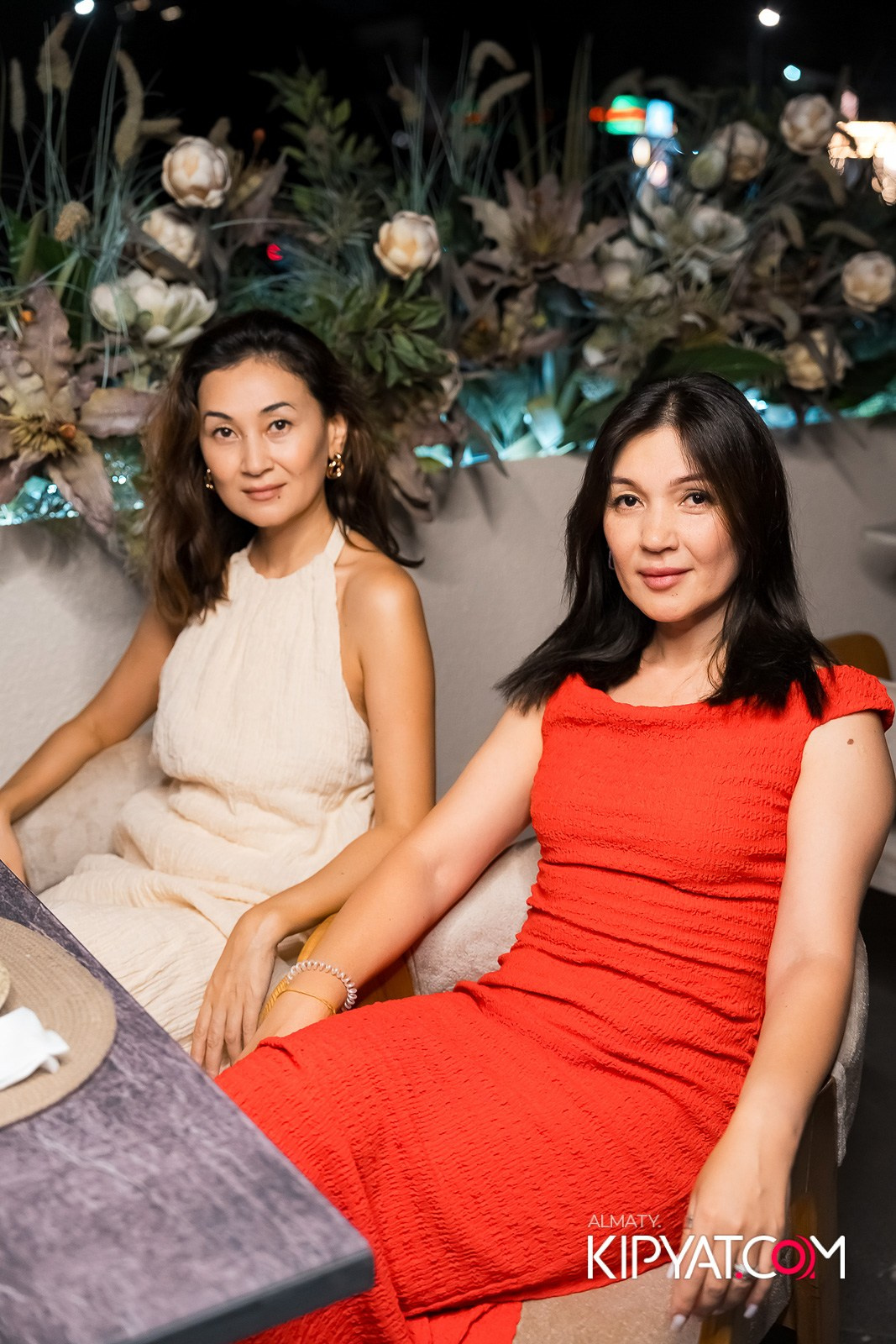 FRIENDS BAR & TERRACE. КИПЯТКОМ АЛМАТЫ!