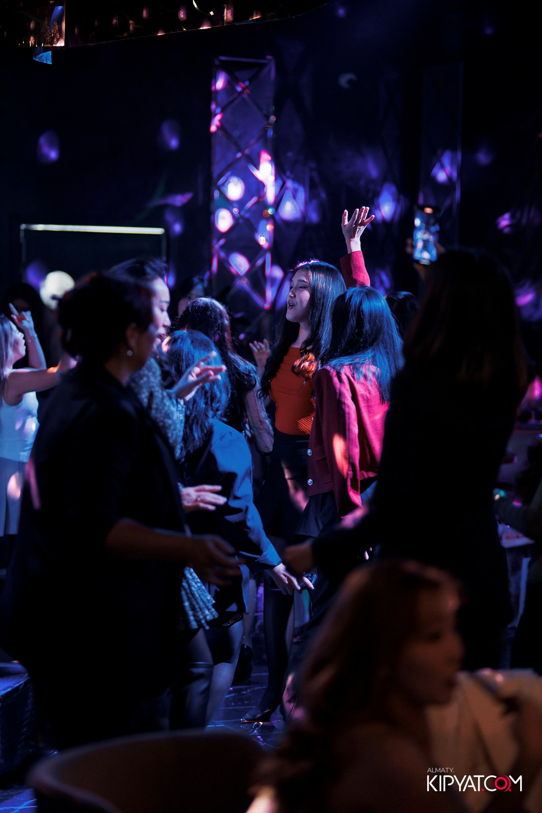 MOOD KARAOKE & TERRACE. КИПЯТКОМ АЛМАТЫ!