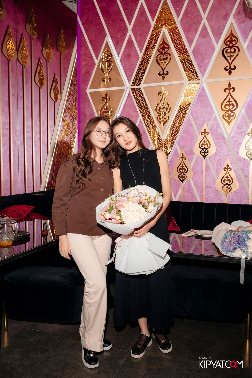 MOOD KARAOKE & TERRACE. КИПЯТКОМ АЛМАТЫ!