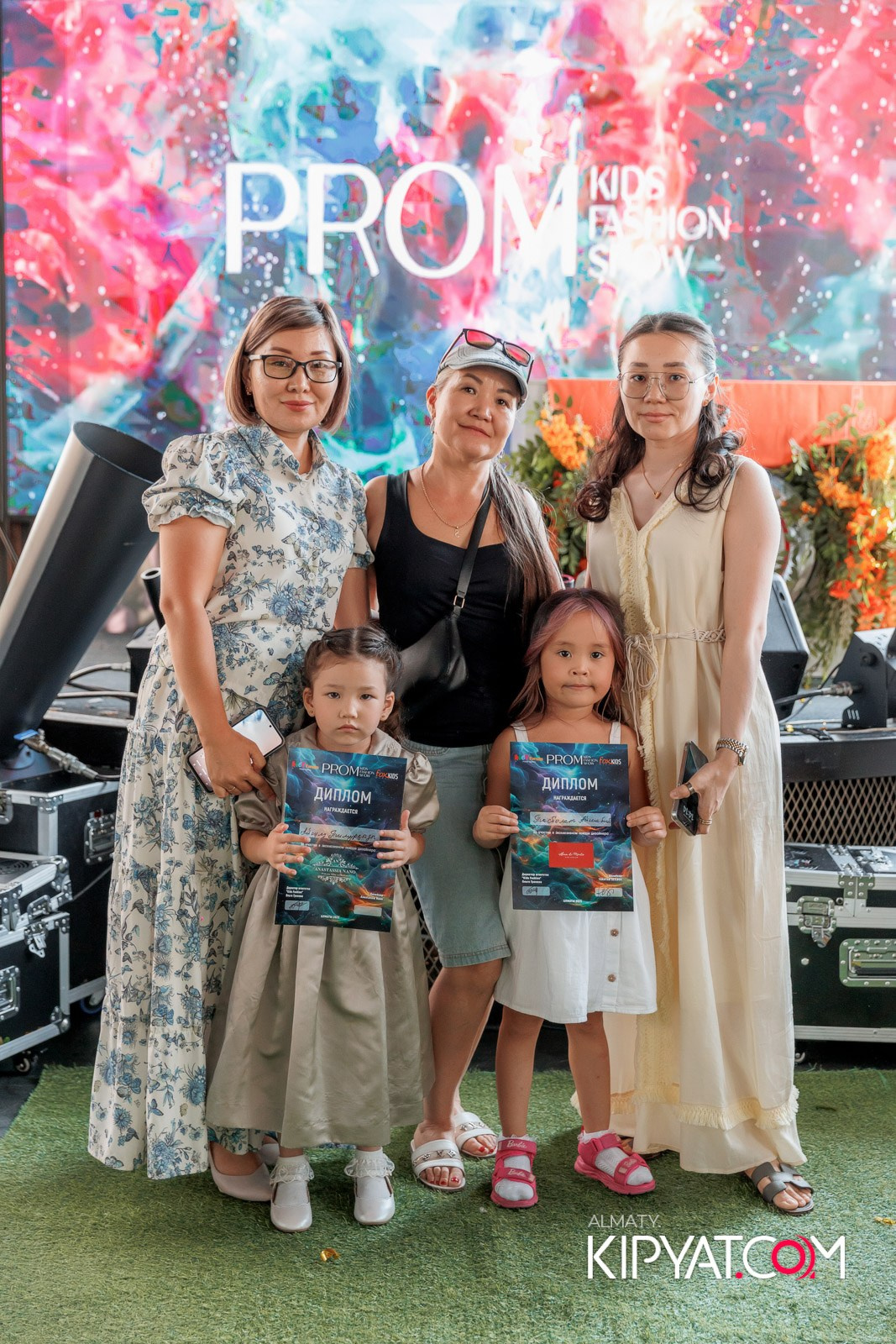 PROM KIDS FASHION SHOW. КИПЯТКОМ АЛМАТЫ!