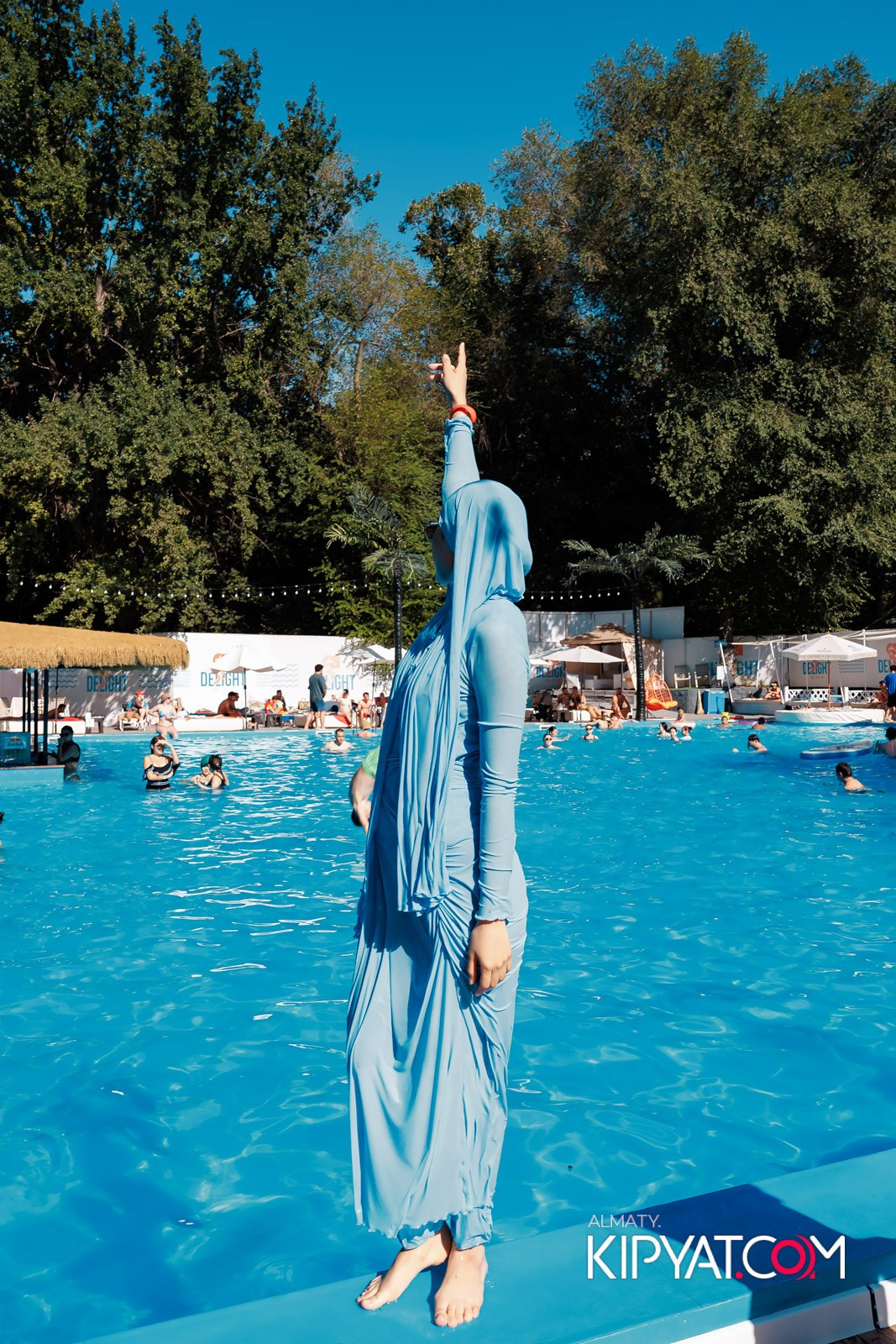ПЕННАЯ ВЕЧЕРИНКА/ДЫМОВОЕ ШОУ/БАССЕЙН DELIGHT POOL. КИПЯТКОМ АЛМАТЫ!