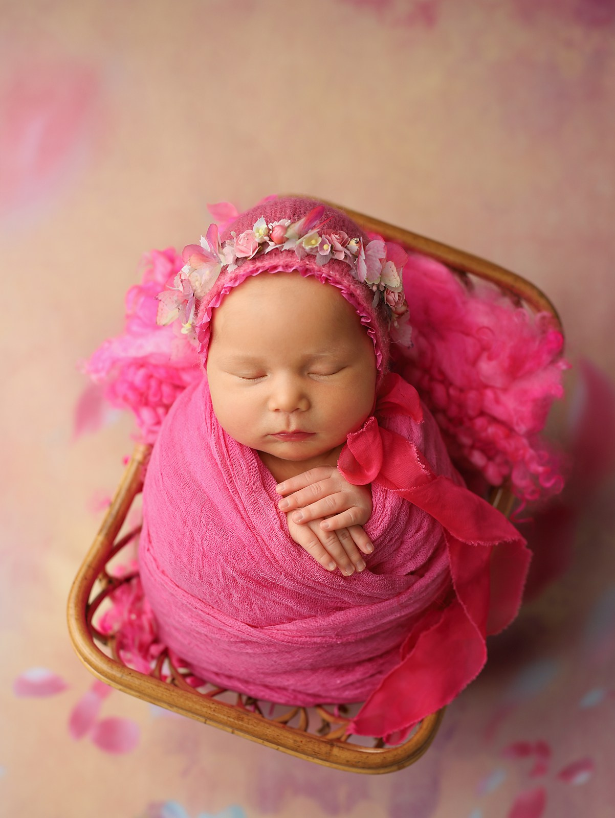 Newborn. Фотограф новорождённых в Казани Нейля Гильмутдинова ньюборн