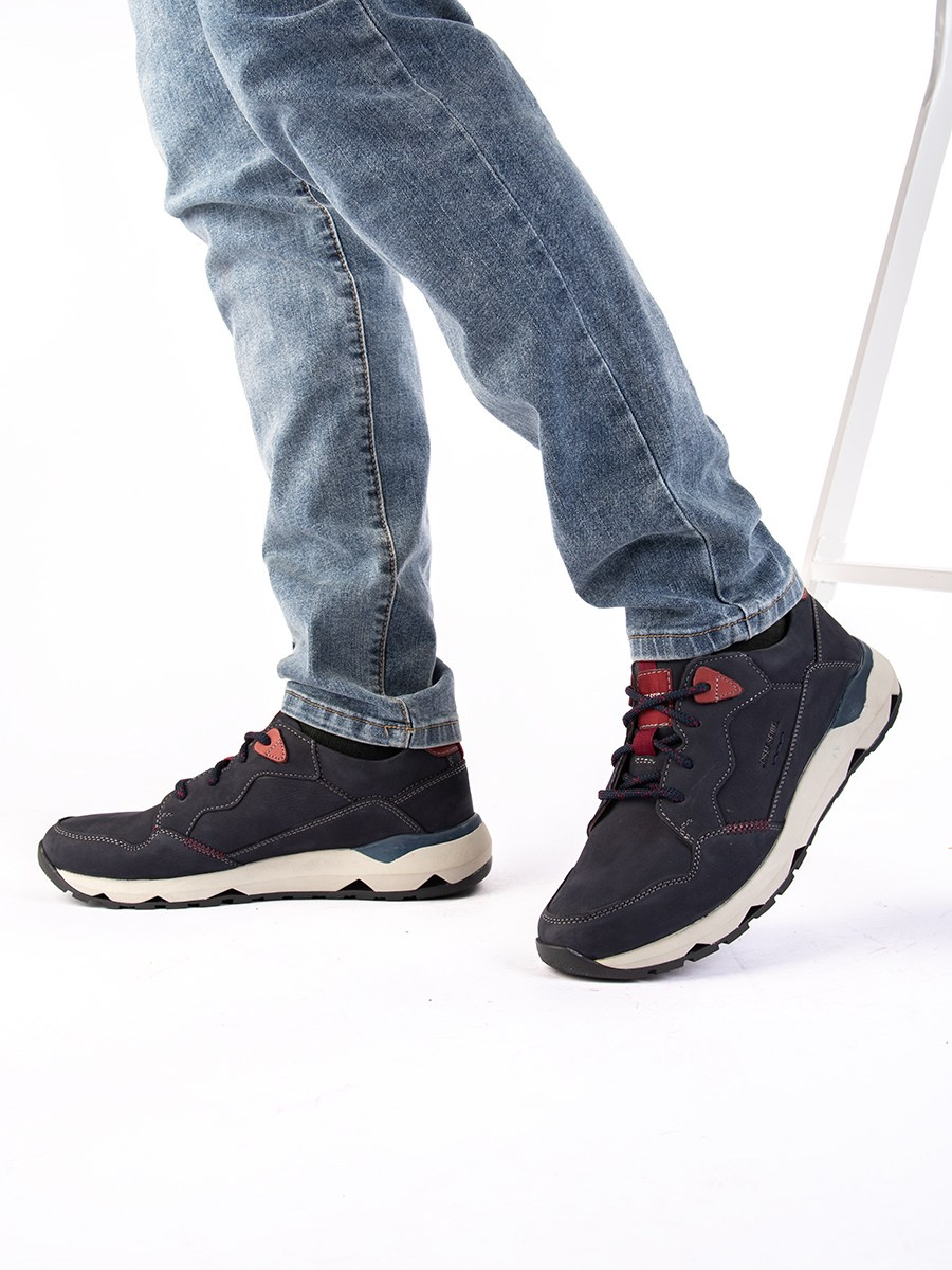 Обувь на модели (каталожная). Фотограф Юлия Зимина