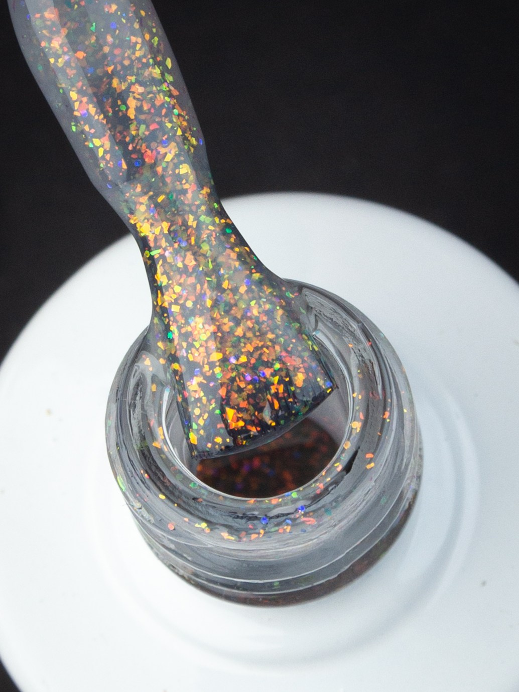 Kira на чёрном. Александр Стряпунин — предметный фотограф в Улан-Удэ