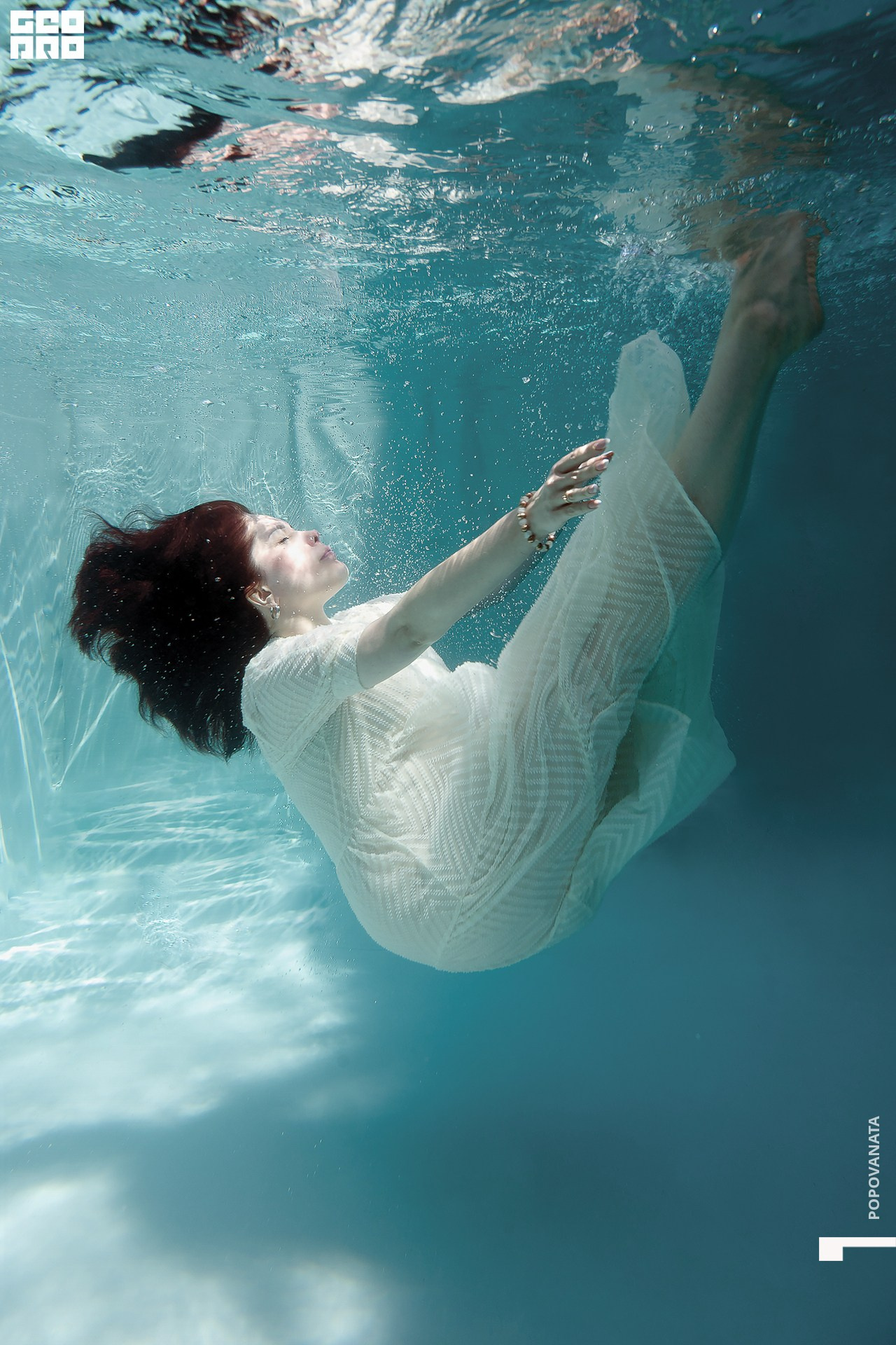 СЕРИЯ ПОРТРЕТОВ ПОД ВОДОЙ. Фотограф