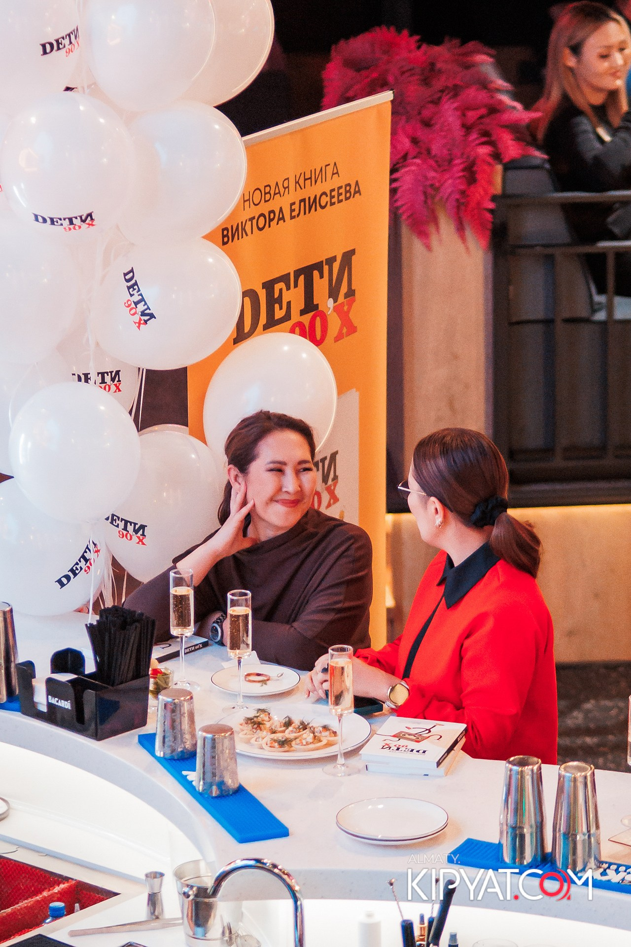 ПРЕЗЕНТАЦИЯ КНИГИ ВИКТОРА ЕЛИСЕЕВА. КИПЯТКОМ АЛМАТЫ!