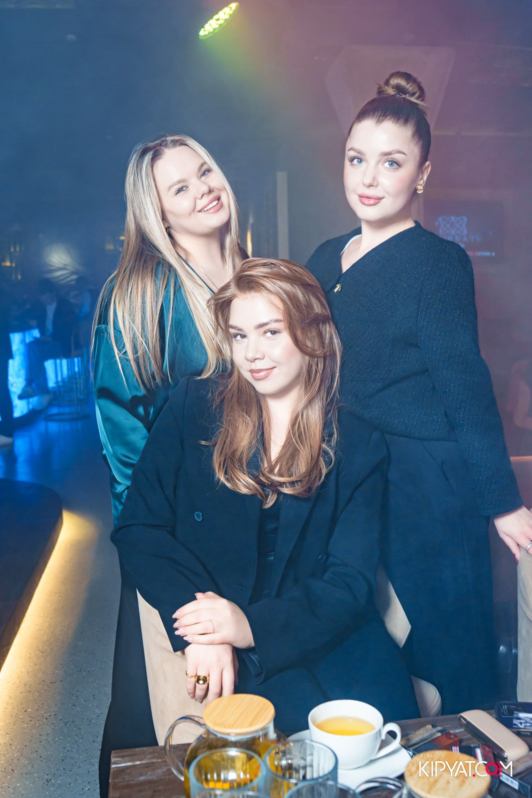 LAUREATE KARAOKE HALL. КИПЯТКОМ АЛМАТЫ!