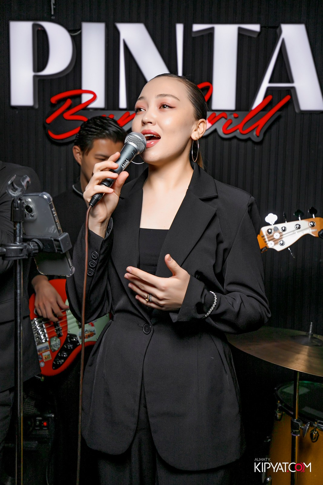 ПИНТА НА АУЭЗОВА. КИПЯТКОМ АЛМАТЫ! Фотосъемка мероприятий в Алматы