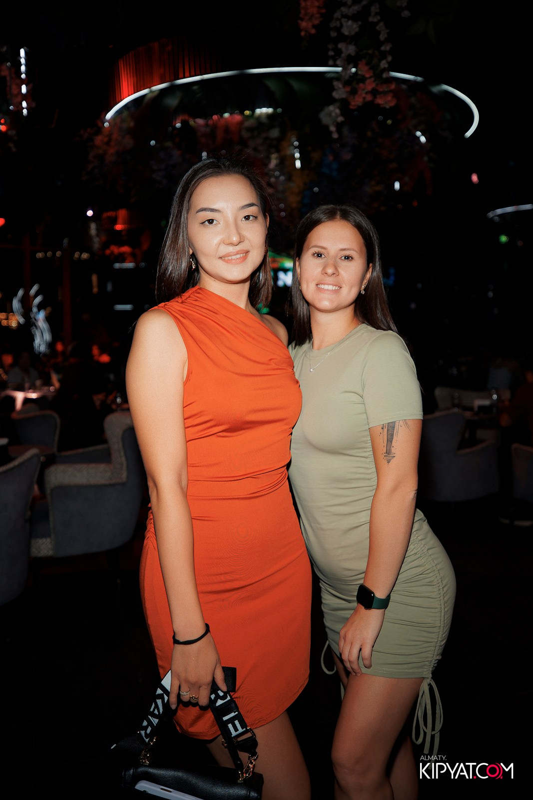 FRIENDS BAR & TERRACE. КИПЯТКОМ АЛМАТЫ!